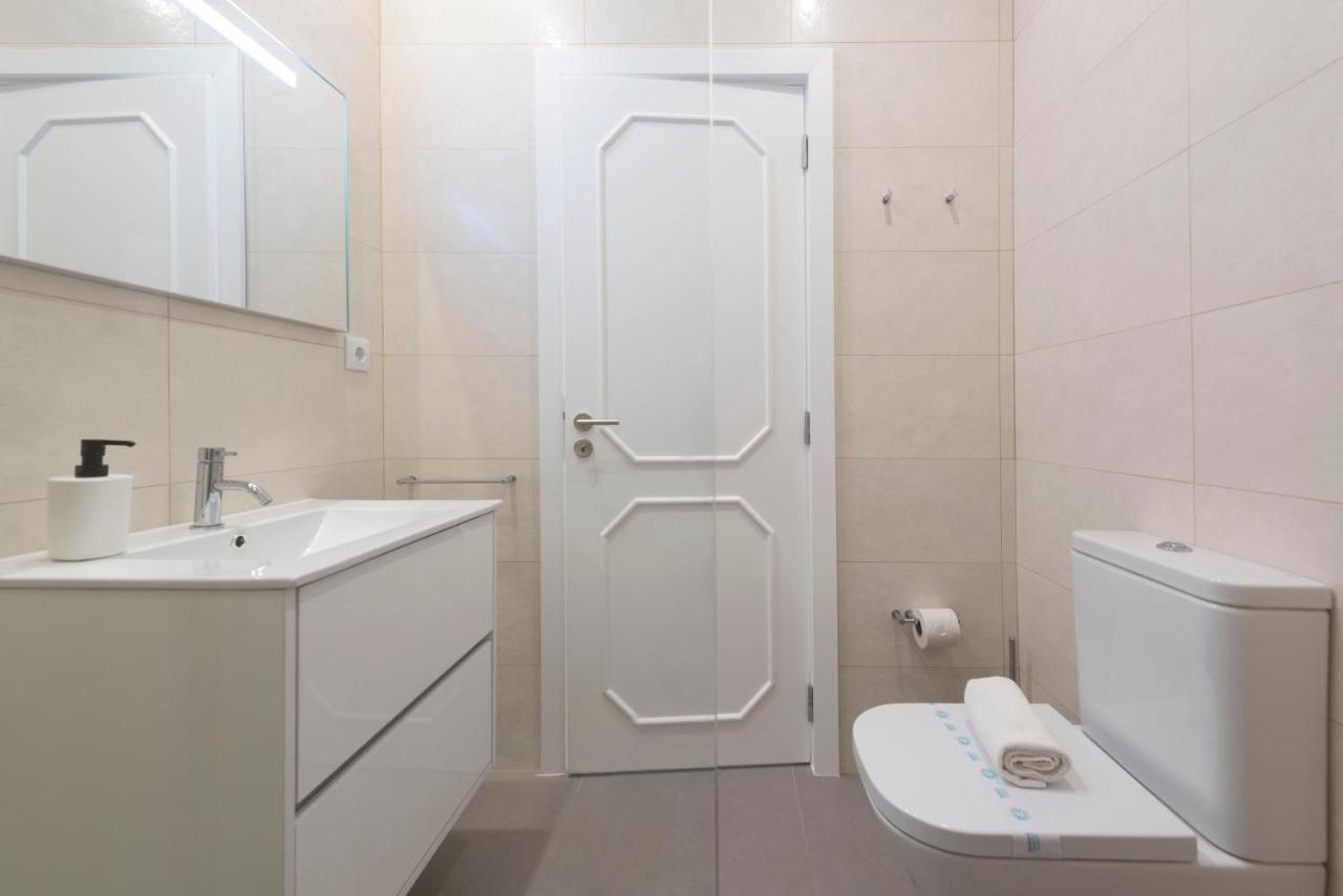 Lovelystay - Downtown Modern 2Br Flat With Free Parking Πόρτο Εξωτερικό φωτογραφία